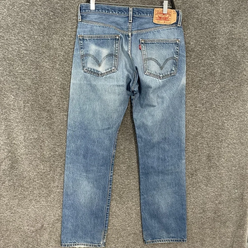 Levis 501XX Shrink to Fit Jean Measures 34x32 Blue Button Fly Straight Leg Denim